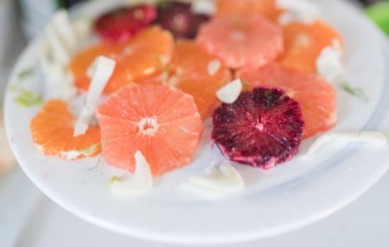 recette saine pour les fêtes : salade d'agrumes et fruits exotiques 